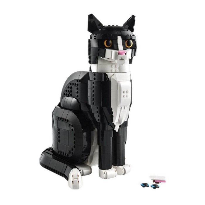 LEGO Ideas Tuxedo Cat