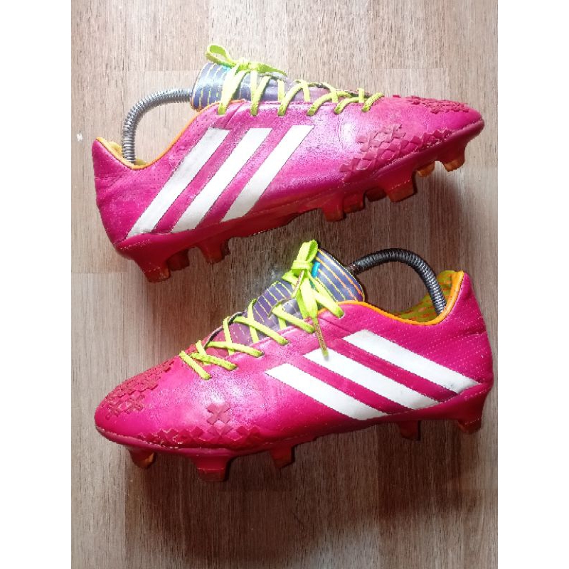 sepatu bola second original