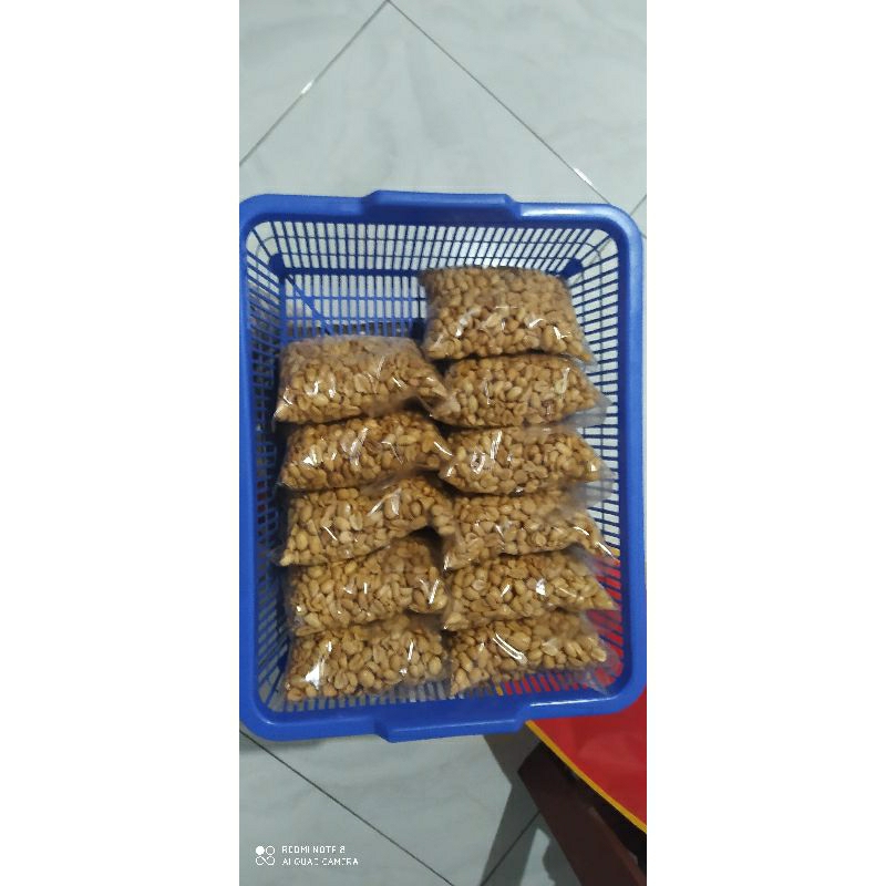 

kacangbawang, renyah&gurihnyabikinnagih.kemasan250gram