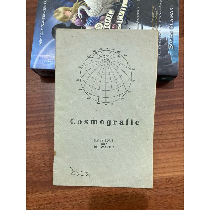 Buku Bacaan Cosmografie llmu Bumi - pasti Bumi -Alam Untuk Smp oleh Ruswandi