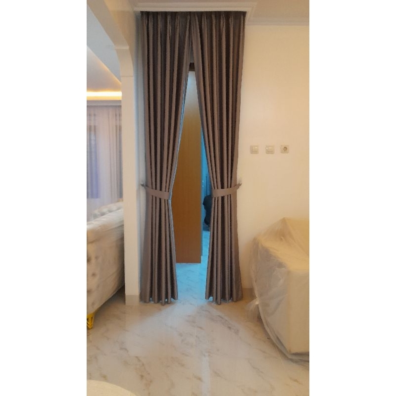 Gorden blacout pintu jendela ruang tamu minimalis mewah