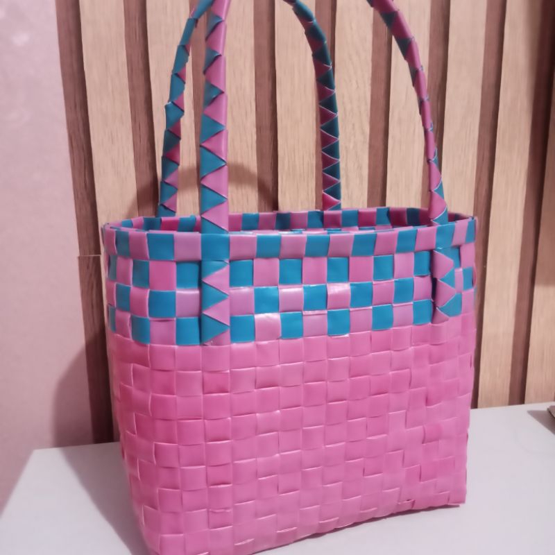 Tas dari bahan sedotan plastik ukuran besar, Prakarya anak sekolah, Warna Random