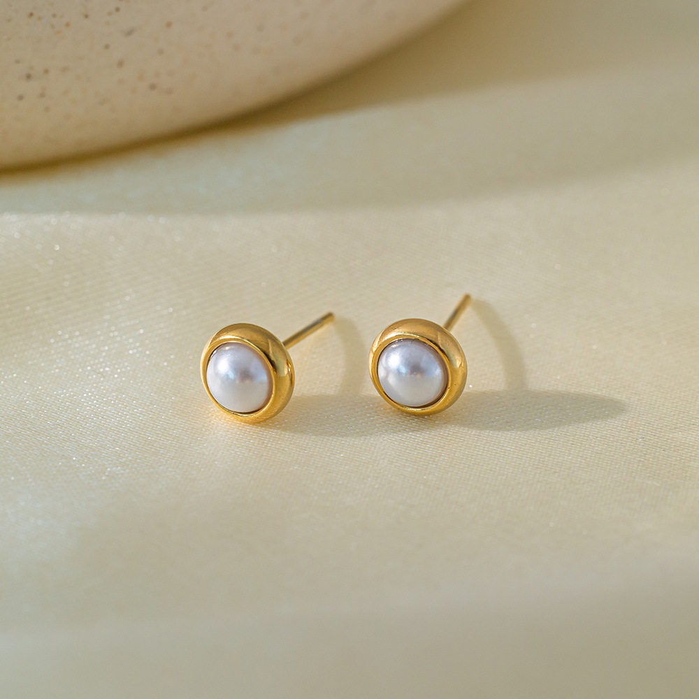 Anting bulat mutiara kecil titanium anti karat