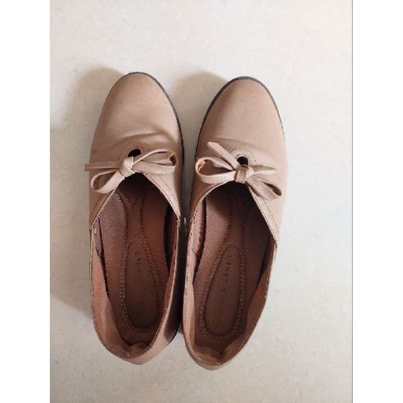 preloved sepatu wanita amanda jane