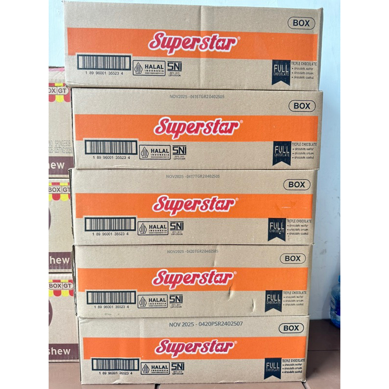 

PROMO 1dus Superstar Wafer Coklat isi 8box ( 8 x 20pcs x 12,5g )