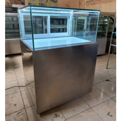 Cake showcase Chiller Cakeshowcase Pajangan Kue atau Pastry Custom