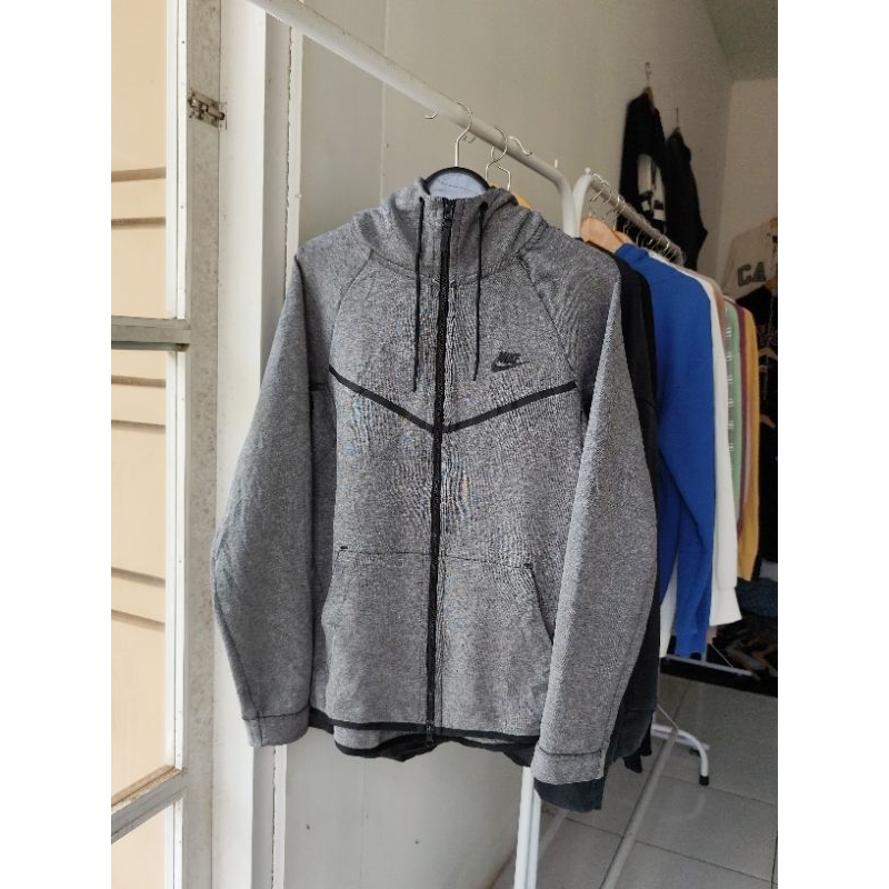 Jaket Hoodie Nike Tech Fleece Windrunner Grey