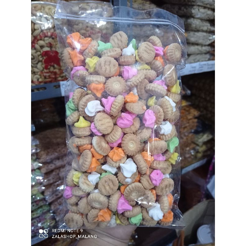 

READY GEM BUNGA MANIS 250 GRAM JUAL SNACK GEM BUNGA JADOEL MALANG MURAH GRATIS ONGKIR