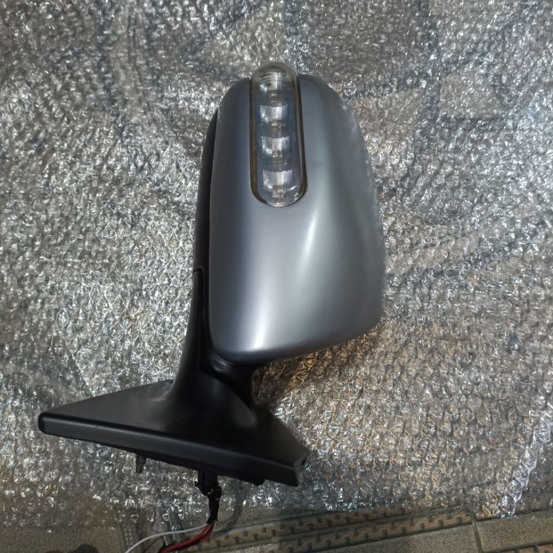 Spion Toyota Yaris Tahun 2008-2010 Sebelah Kanan Original Second