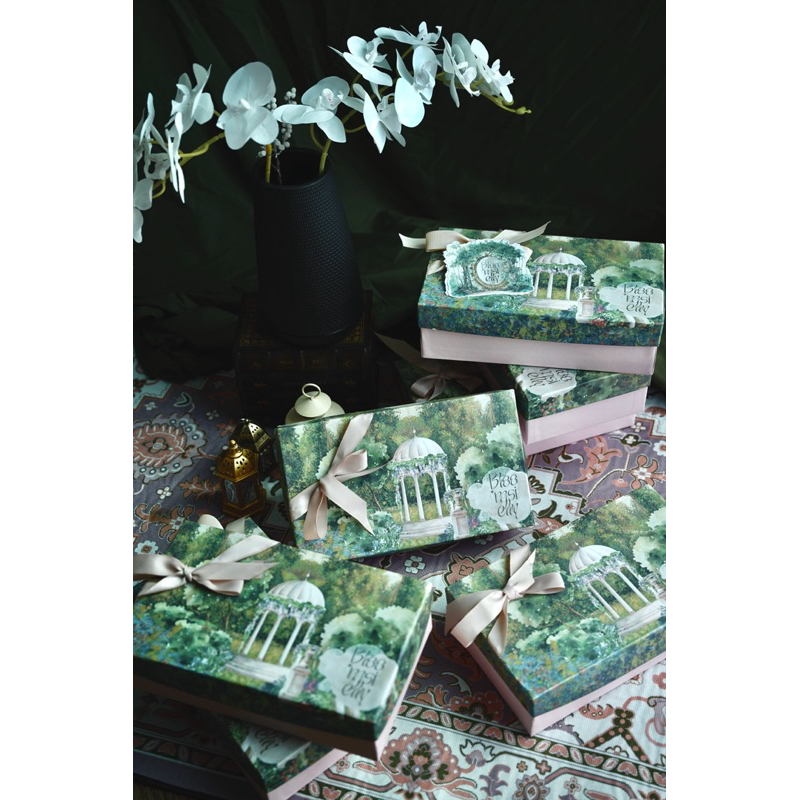 

Bloomsielly CHARM BOX ONLY