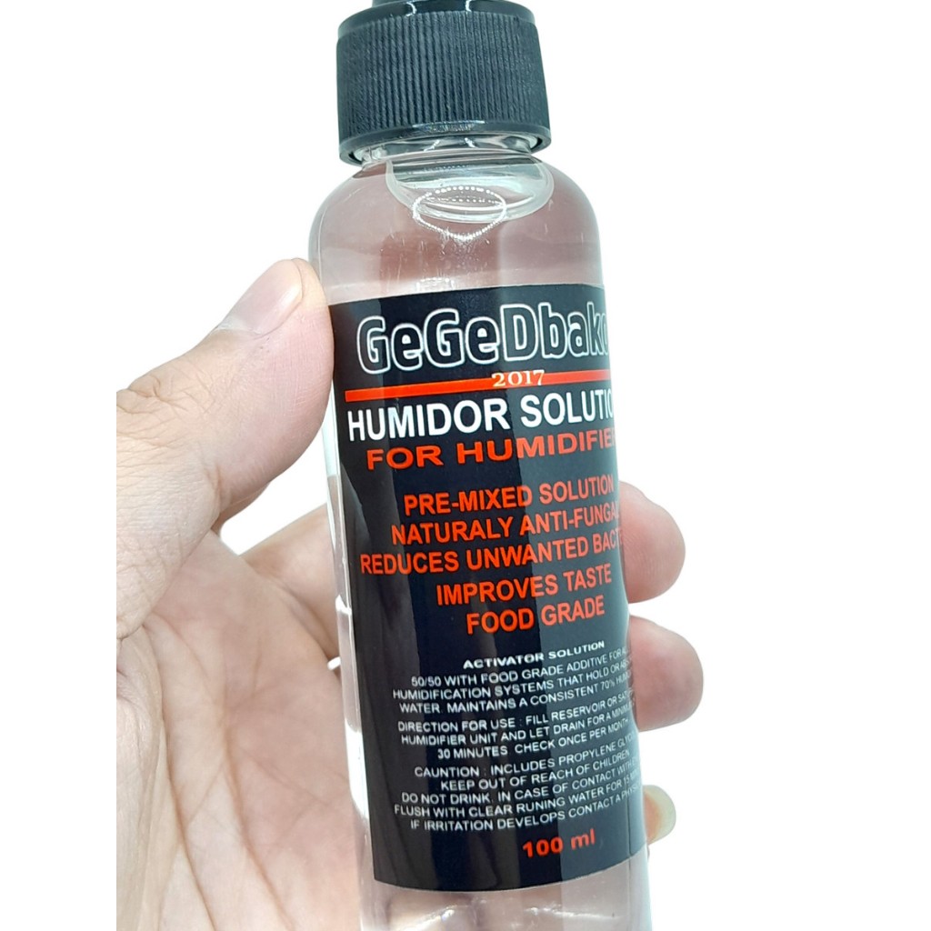 Humidor Humidifier Solution GegeDbako - 100 ml - Premium Black Food Grade
