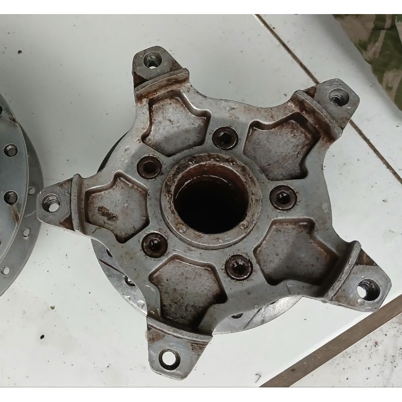 tromol depan CBR 150