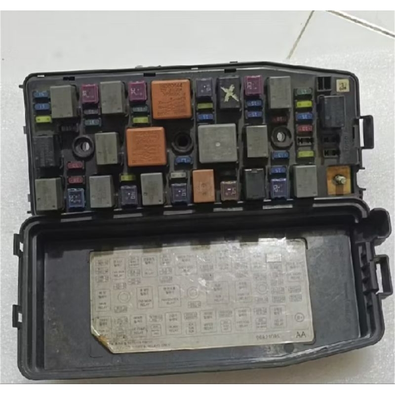 Fuse Box Sikring CHEVROLET CAPTIVA DIESEL BENSIN C100 NFL ORIGINAL