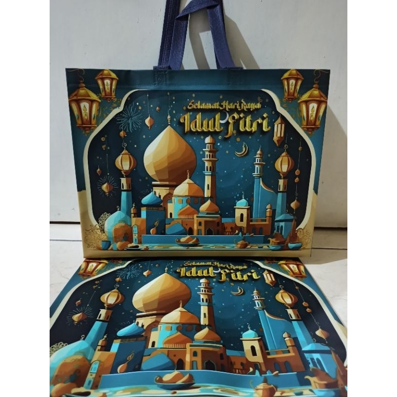 

Goodie bag lebaran idul fitri box laminasi 304015