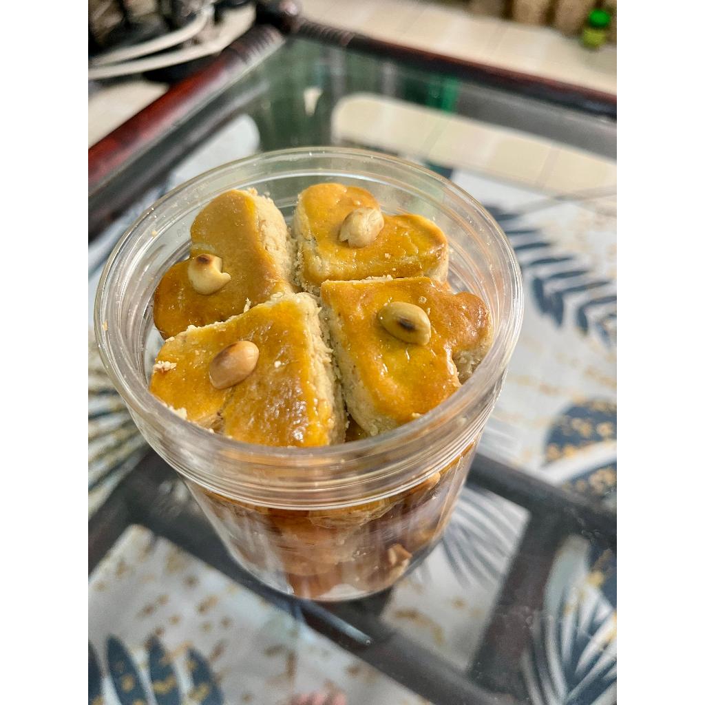

Kue Kering "KUE KACANG" Premium Wisman Wijsman Toples Tabung - (Kue Lebaran & Natal) Fresh Bakes