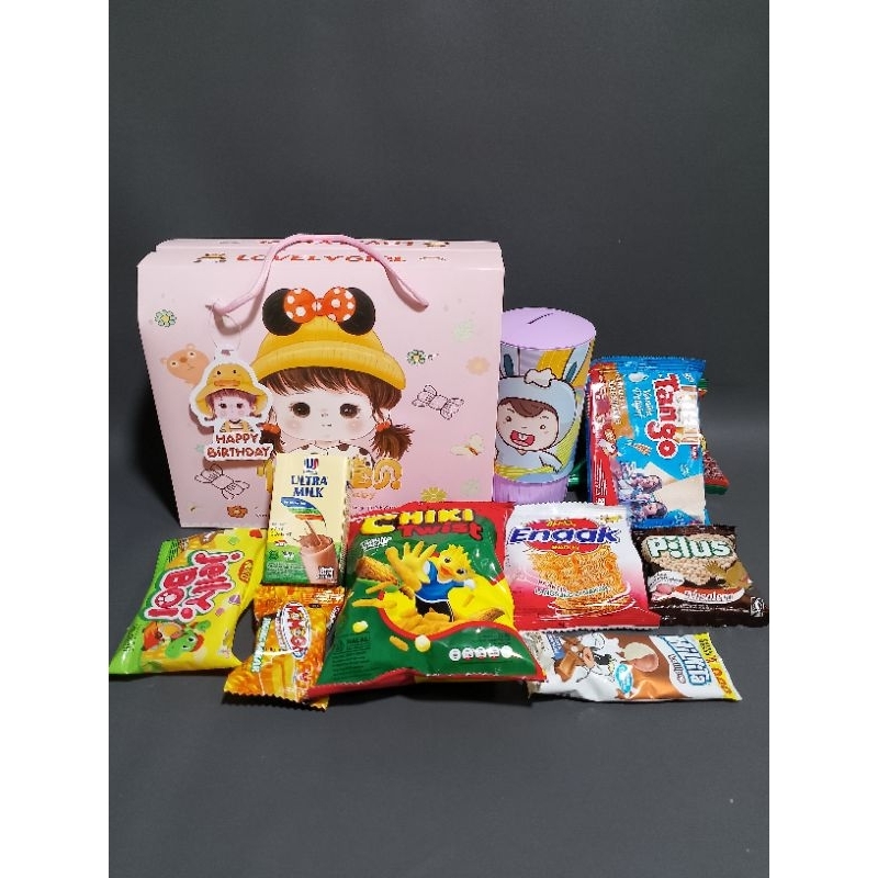 

PAKET SNACK ULANG TAHUN ANAK HAMPERS ULANG TAHUN