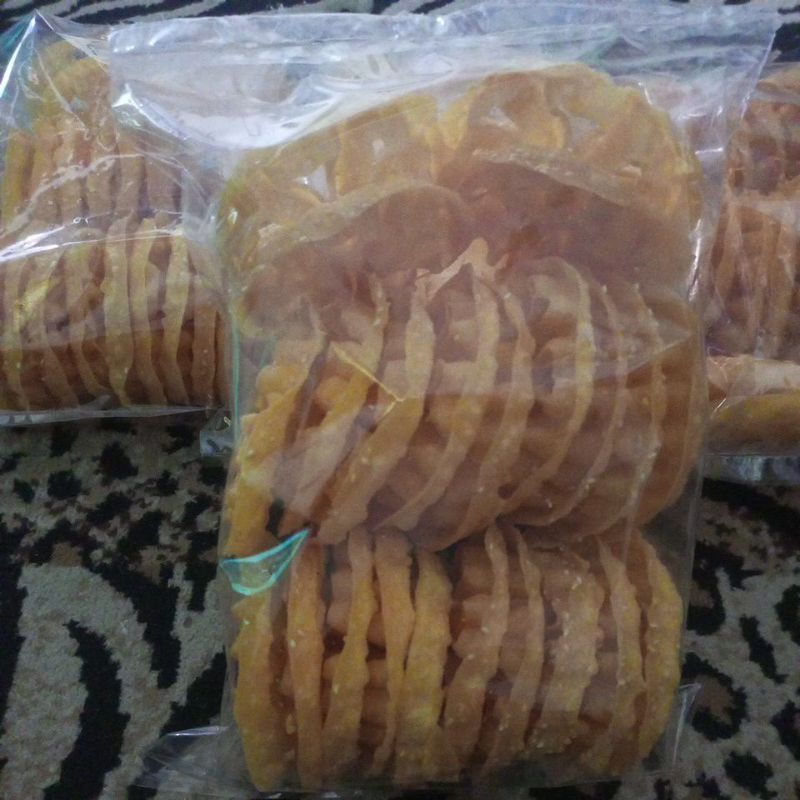 

Kembang Goyang goreng