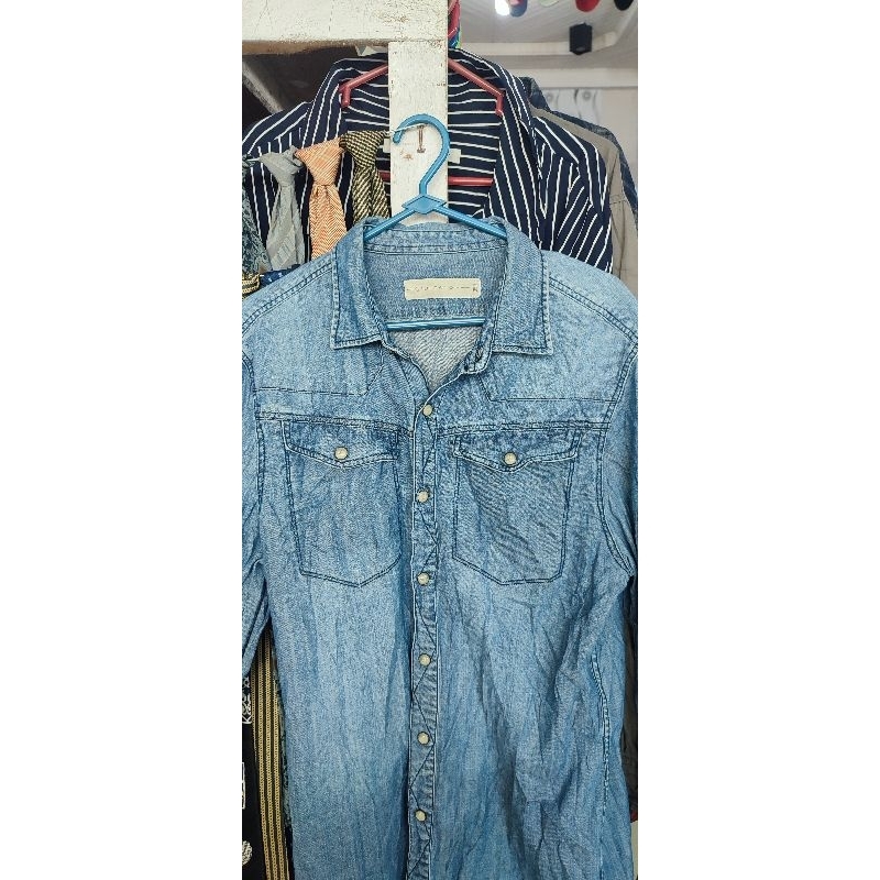 Kemeja Denim Giordano