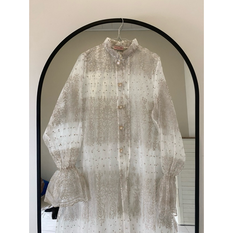 Alaia Bajo White Grey by Haidee Orlin (Preloved Like New) - Dress Tunic Lace Raya Outer