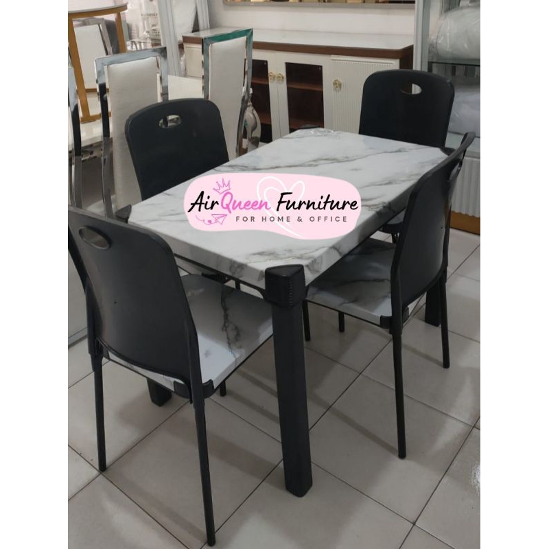 SET MEJA MAKAN PLASTIK MARY