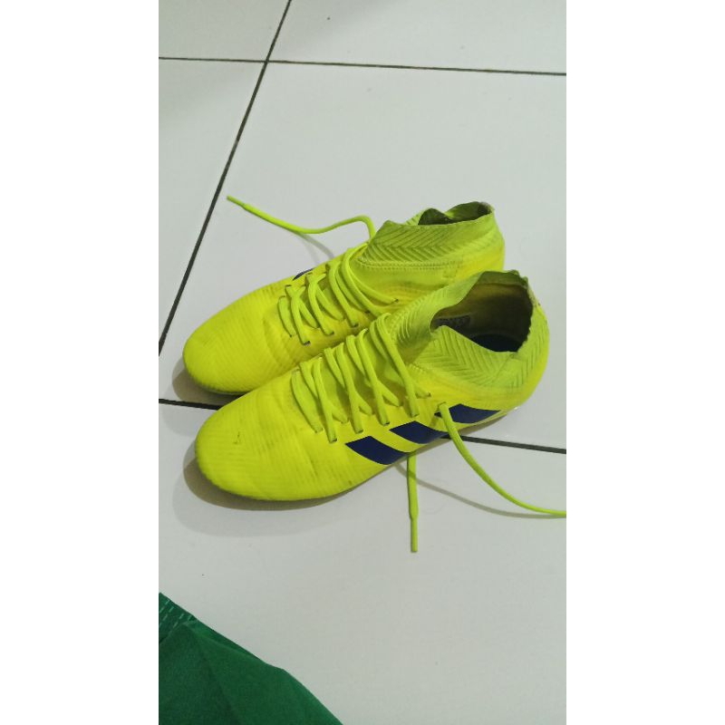 sepatu bola anak adidas nemeziz 18.3 original