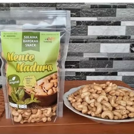 

kacang mete asli Madura / original/pedas manis/panggang mente berkualitas 1 kg 500 gr 250 gr 100 gr