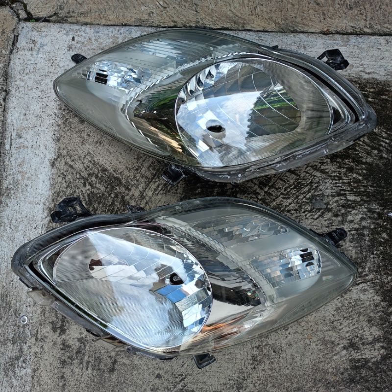 Headlamp Yaris Bakpao / lampu depan Toyota YARIS Yaris yaris 2010 2011 2012 2013 ori copotan