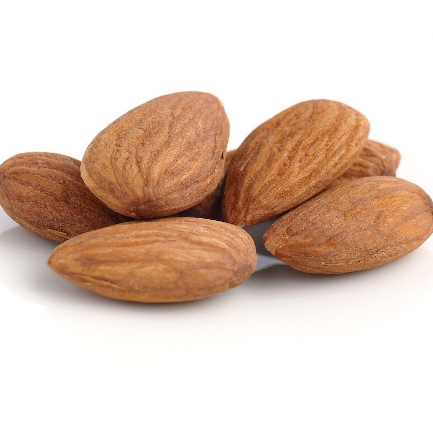 

Roasted Whole Almond / Almond Utuh Panggang / Almond Panggang by Nutrivibes