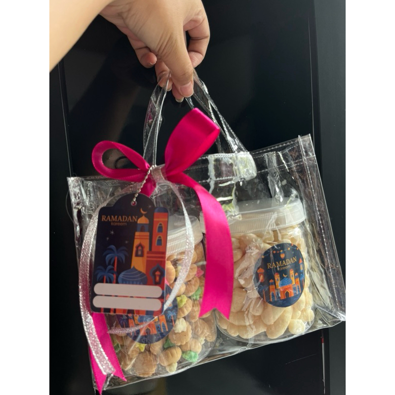 

HAMPERS MIKA LEBARAN MURAH MERIAH, made by Hampers Cantikk