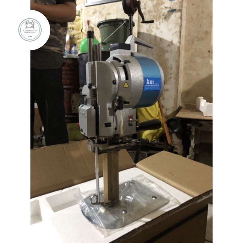 MESIN POTONG BAHAN/KAIN TEGAK KM MACK KS-AUV TABUNG BIRU NEW (BARU)