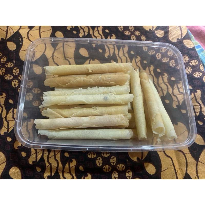 

kue semprong/rokok