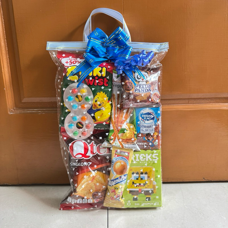 

Hampers gift set snack + bricks / Goodiebag tas ulang tahun/ziplock goodie bag/Paket Ulang Tahun Anak/Bingkisan Ulang Tahun Anak/Souvernir Pesta Ulang Tahun/Hampers Ulang Tahun Anak/Paket Makanan Ringan Anak