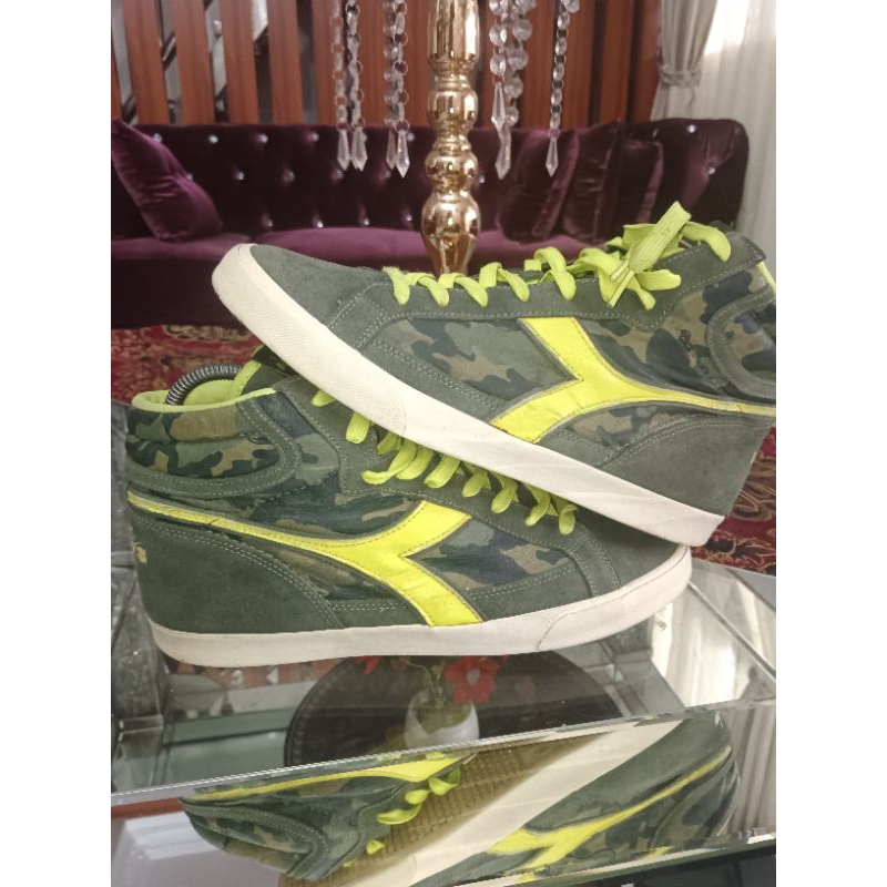 Diadora Sepatu Second Preloved Super brand internasional size 47/29CM/China/Elegan Elok Unik dan Kok