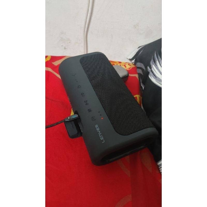 Speaker Portable LENYES S810 bekas rasa baru