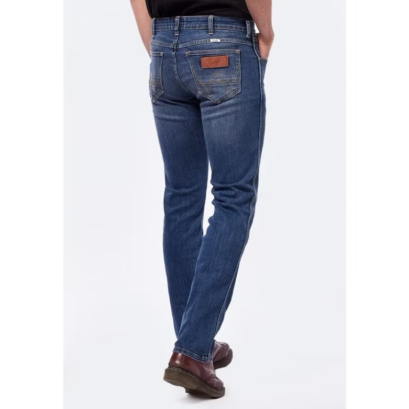 Wrangler Greensboro Regular TAPERED 06P23 Medblue