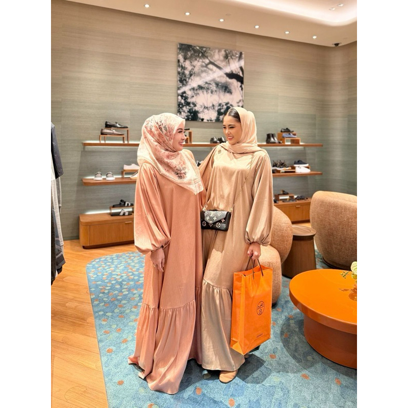 ShellaSaukia gamis polos ellegant viral terbaru