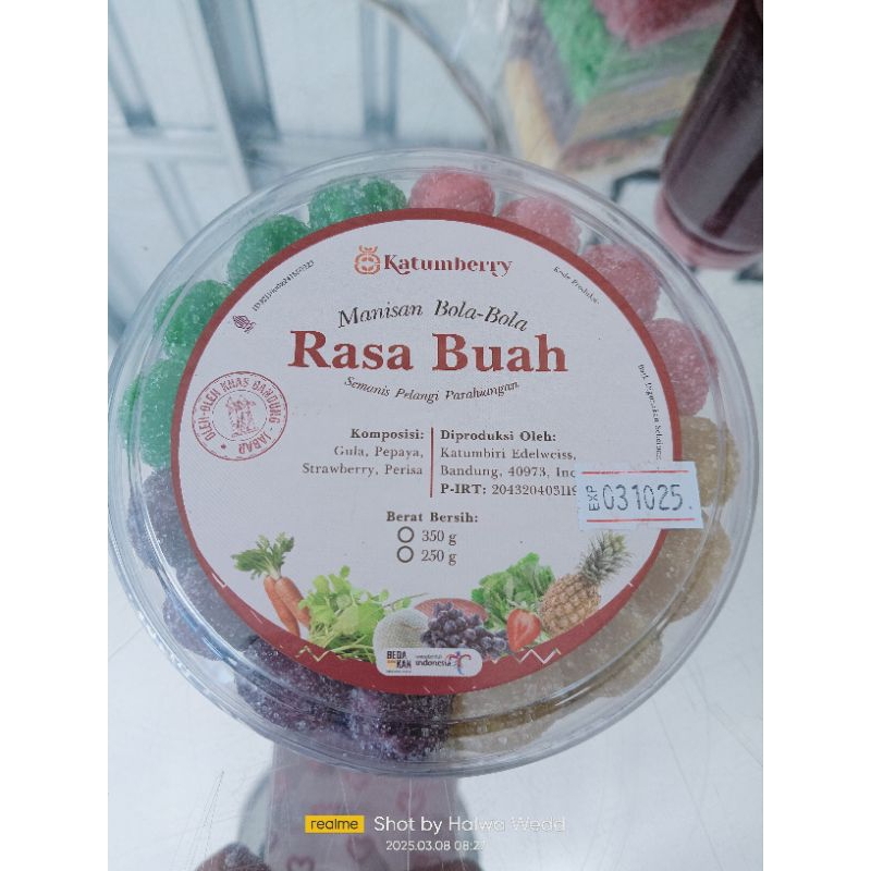 

manisan strawberry oleh oleh khas ciwidey