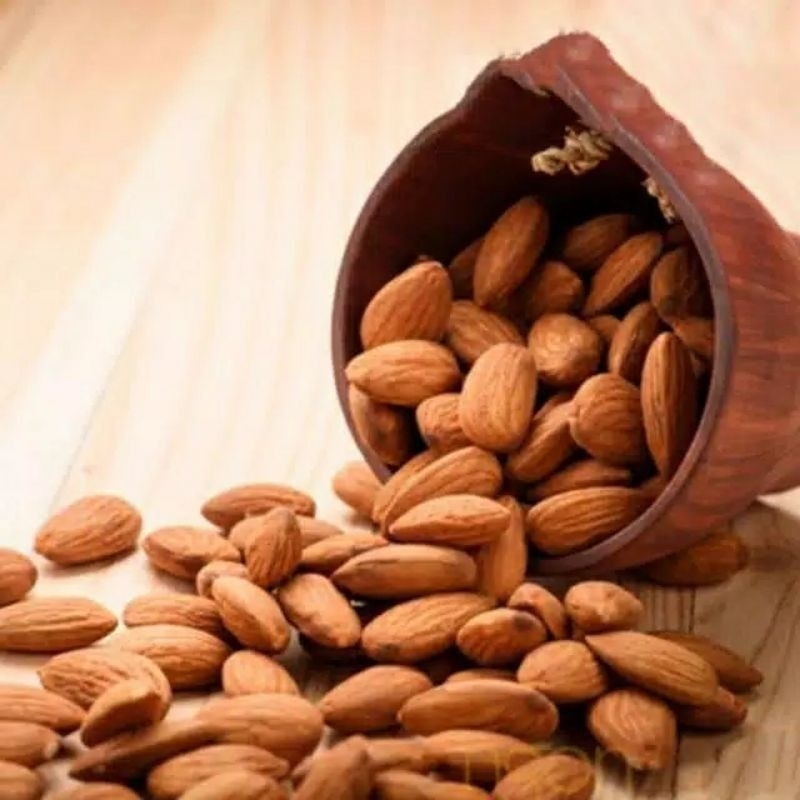 

kacang almond premium