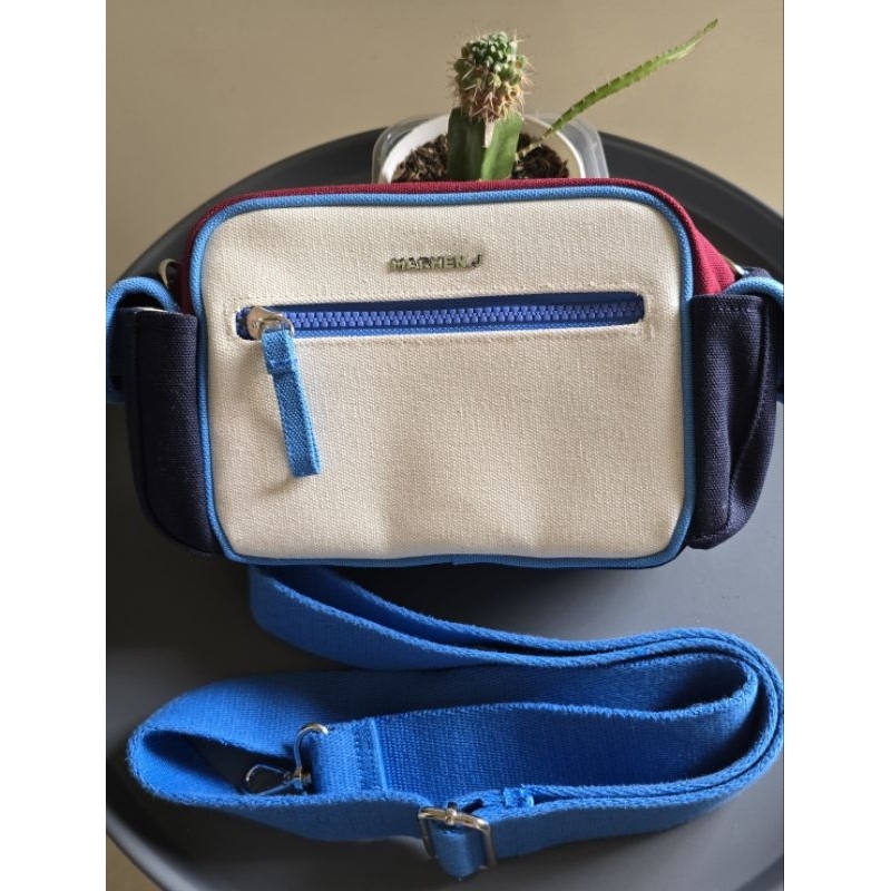 Preloved/Bekas Tas Sling Bag Wanita (Original)