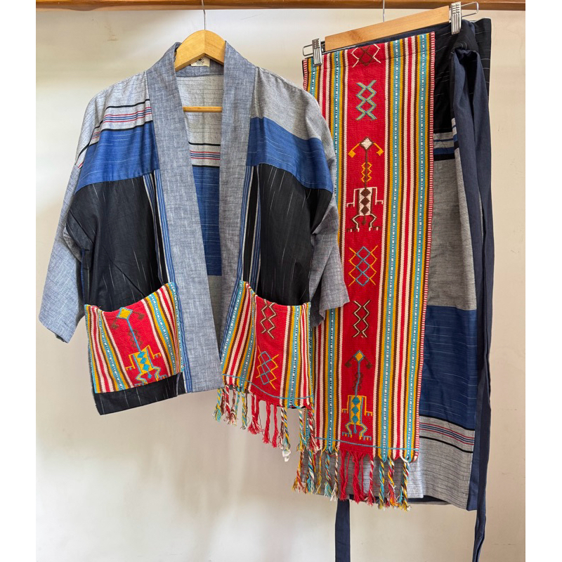 setelan etnik lurik dengan kombinasi tenun Ayutupas NTT 01