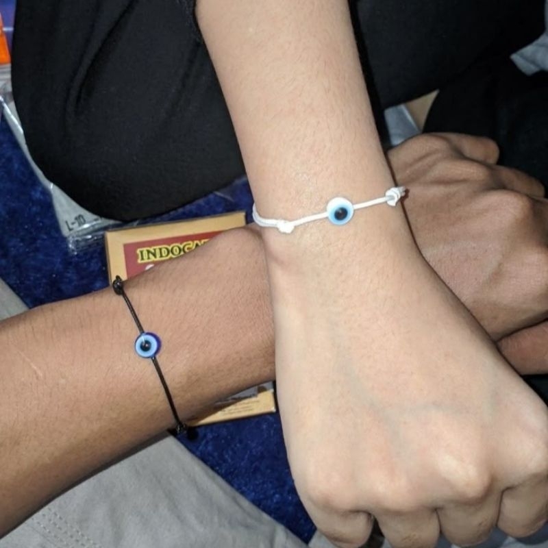 GELANG COUPLE HITAM PUTIH