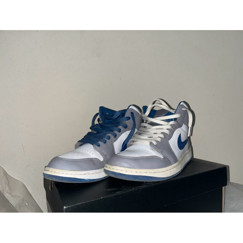 Nike Air Jordan 1 Mid Second