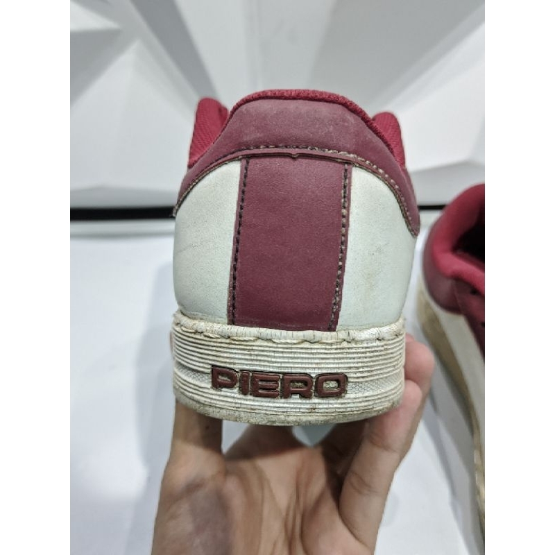 Sepatu Sneakers PIERO Pria/wanita size 40