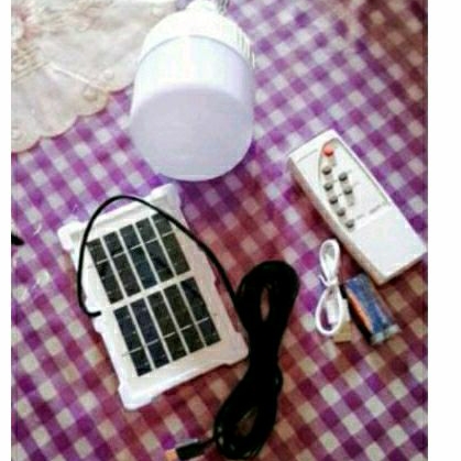 Lampu tenaga Surya 200W Lampu Tenaga Matahari LED Tahan Lama 12 jam Lampu Portable Charge lampu bohl