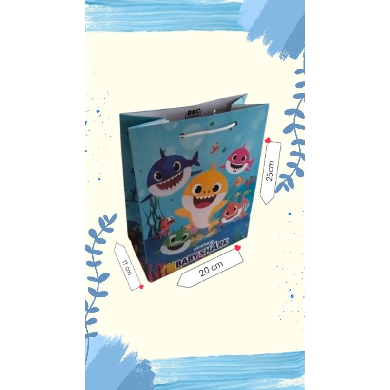 

paperbag ukuran 20x25 karakter kuromi, baby shak