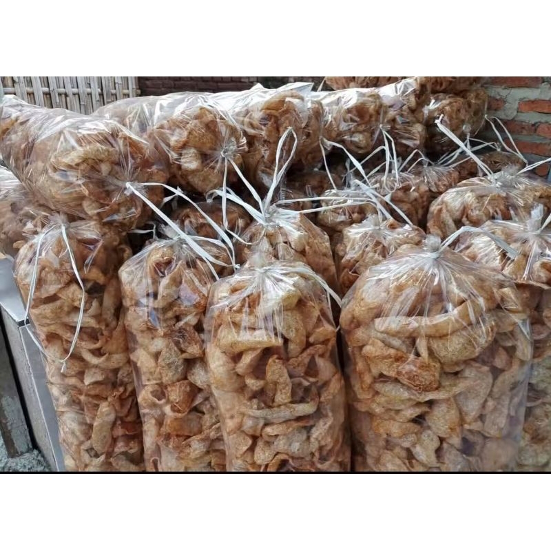 

Oleh oleh Cirebon Kerupuk kulit kerbau kerupuk kulit lambak 500 gram oleh oleh khas cirebon