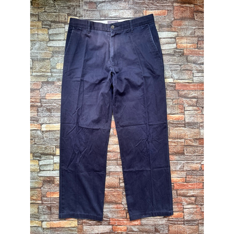 Celana chinos pria dockers