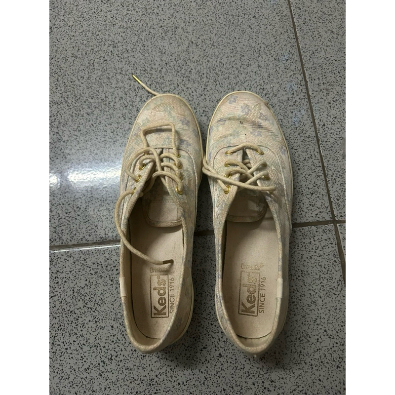 Sepatu Keds Preloved