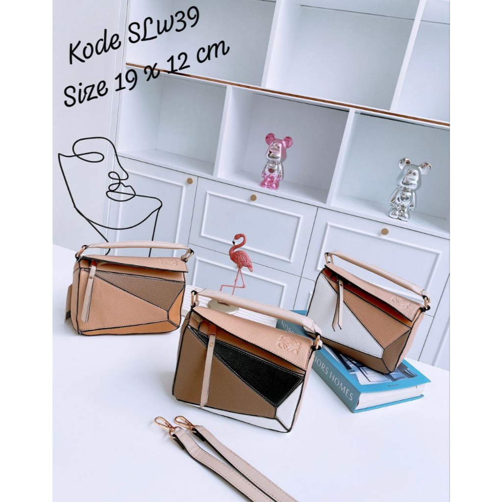 SLW39 TAS SELEMPANG Loewe puzzle