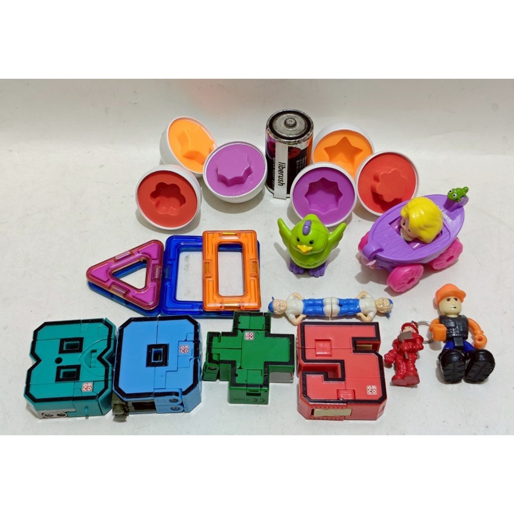 Set magformers , little tikes tangled fisher price , Emco pocket safari alphabet robot , thinkfun ri